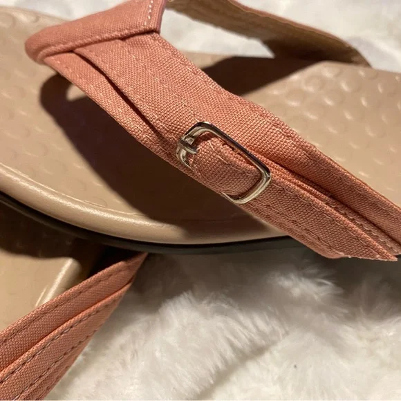 Women's pink Sandals - Picture 2 of 6